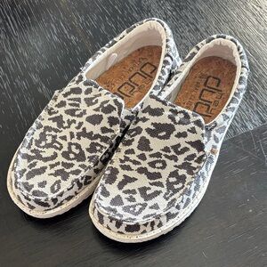 Hey Dude Women's Black and White Leopard Flats